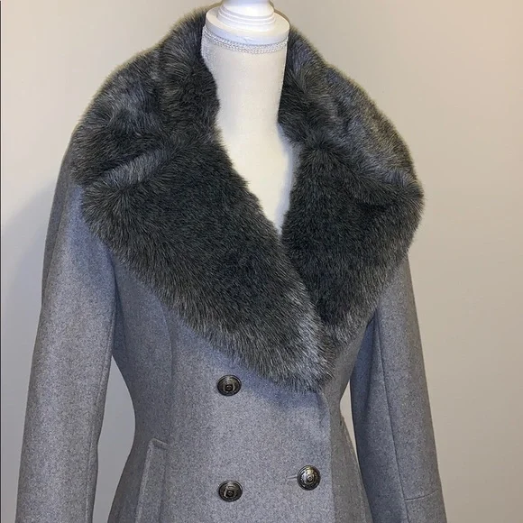 NWT Gorgeous French Connection Coat. - Picture 2 of 10